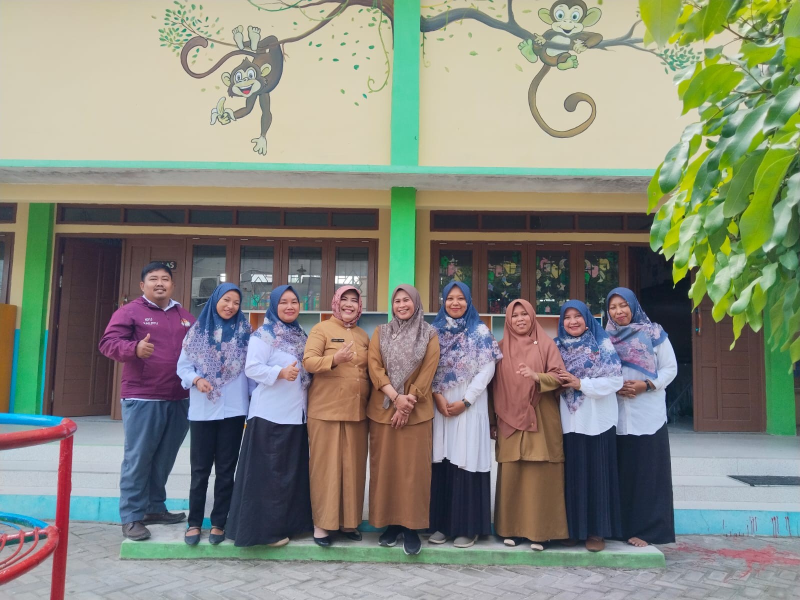 Disdikpora PPU Kawal Kesiapan Sekolah Melalui Monev SPMB Hari Kedua di Kecamatan Babulu