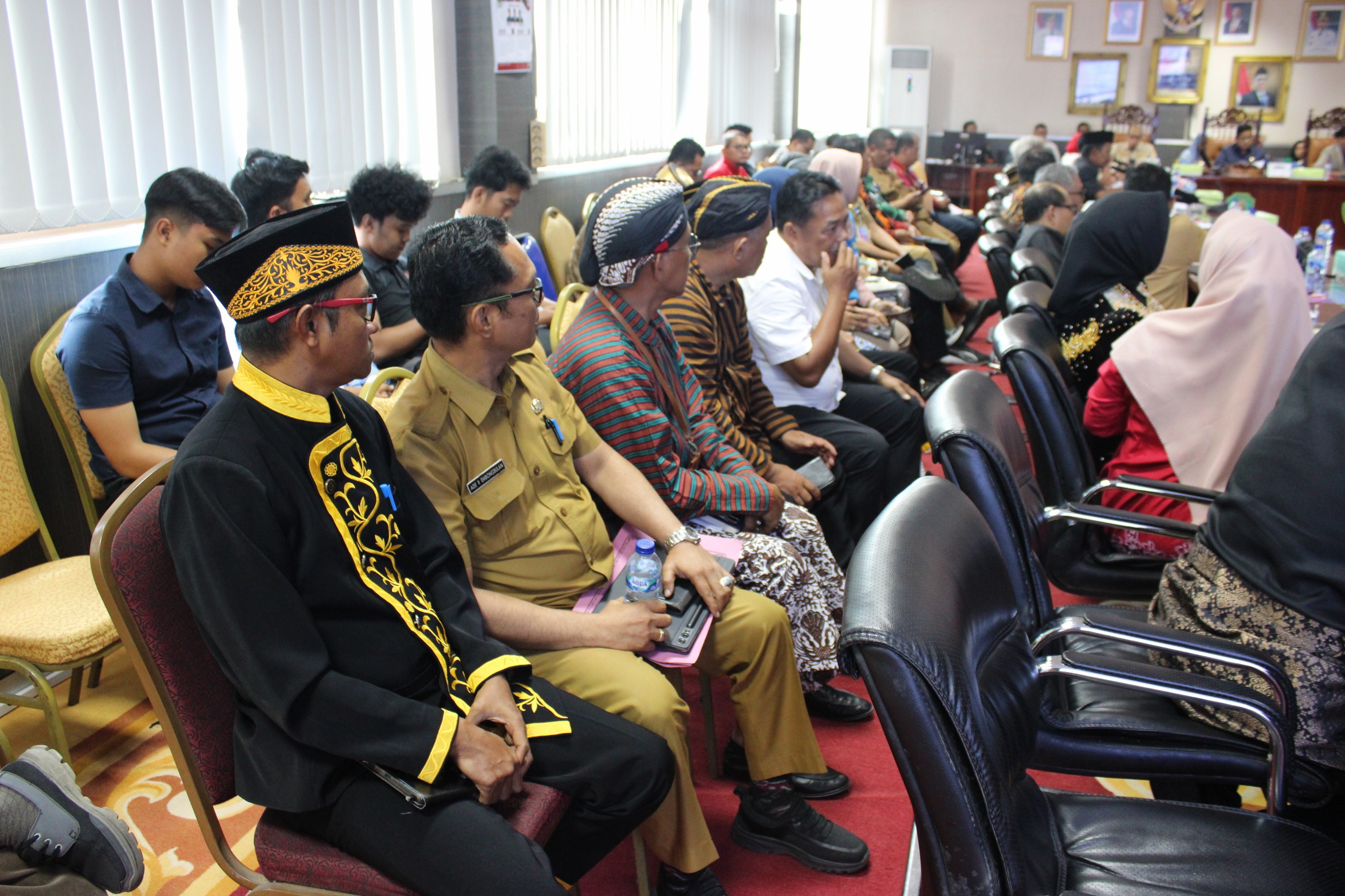 Plt. Kadisdikpora PPU Hadiri RDP Terkait Program Kerja dan Realisasi CSR